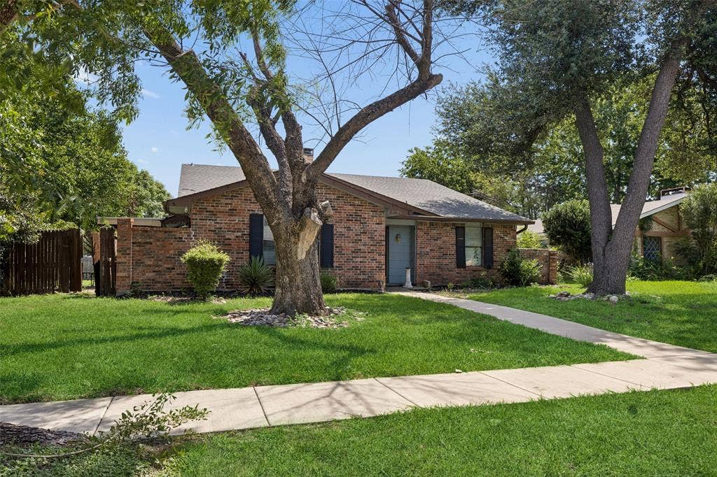 3004 Duchess Trail, Plano, TX 75074 3004 Duchess Trail, Plano, TX 75074