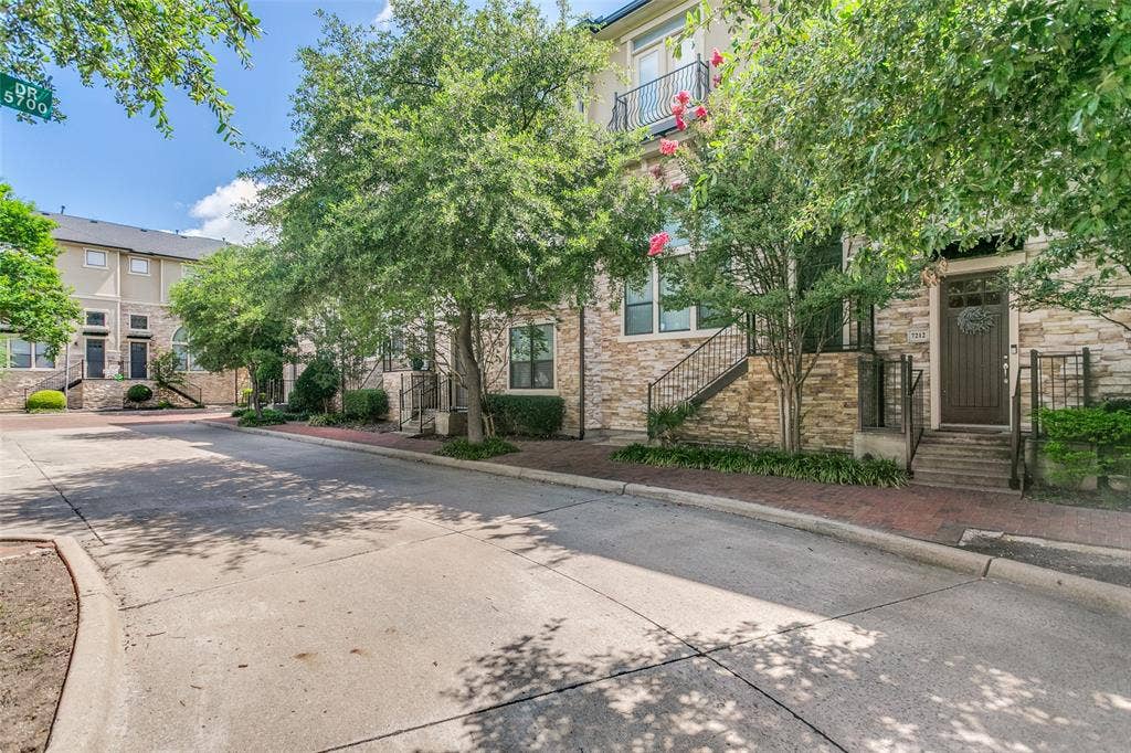 7212 Scotland Court, Plano, TX 75024 7212 Scotland Court, Plano, TX 75024