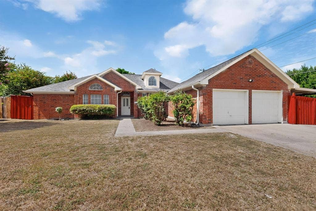 945 Mcgehee Avenue, Cedar Hill, TX 75104 945 Mcgehee Avenue, Cedar Hill, TX 75104
