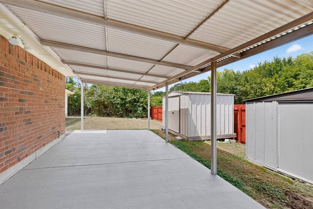 945 Mcgehee Avenue, Cedar Hill, TX 75104 945 Mcgehee Avenue, Cedar Hill, TX 75104