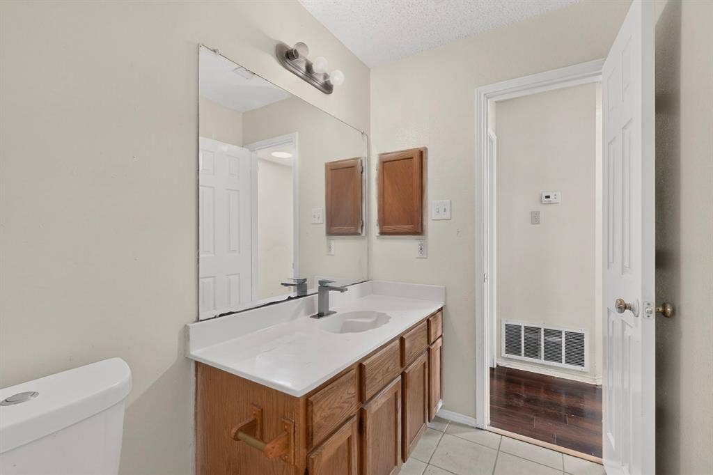 945 Mcgehee Avenue, Cedar Hill, TX 75104 945 Mcgehee Avenue, Cedar Hill, TX 75104