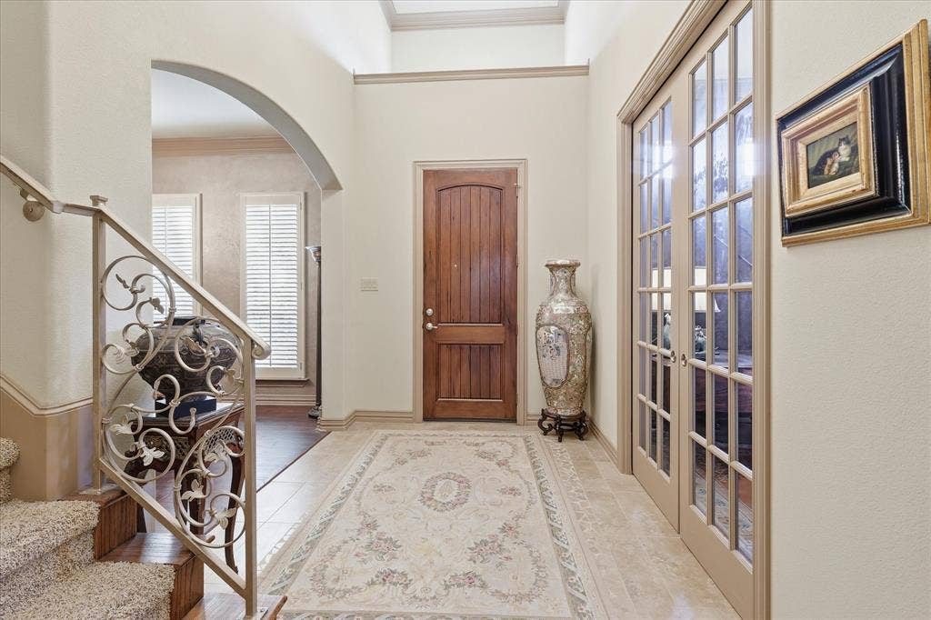 3403 W Hunter Bend Court, Mansfield, TX 76063 Foyer
