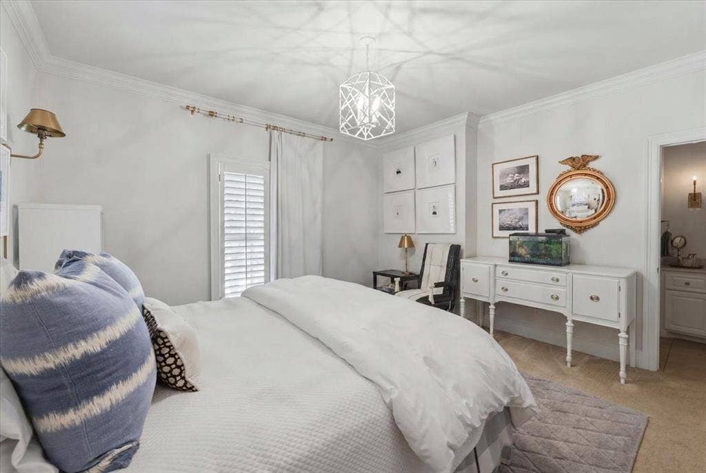 628 Deloache Street, Westworth Village, TX 76114 628 Deloache Street, Westworth Village, TX 76114