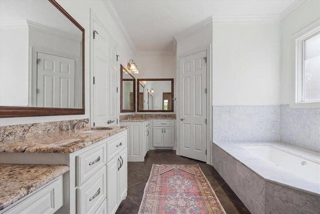 628 Deloache Street, Westworth Village, TX 76114 628 Deloache Street, Westworth Village, TX 76114