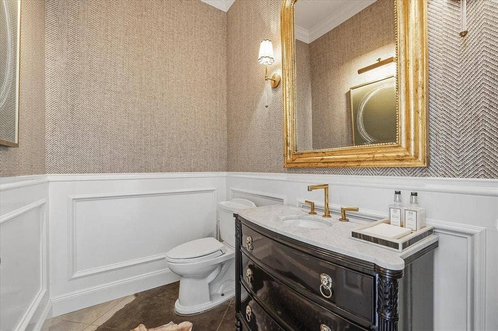 628 Deloache Street, Westworth Village, TX 76114 628 Deloache Street, Westworth Village, TX 76114
