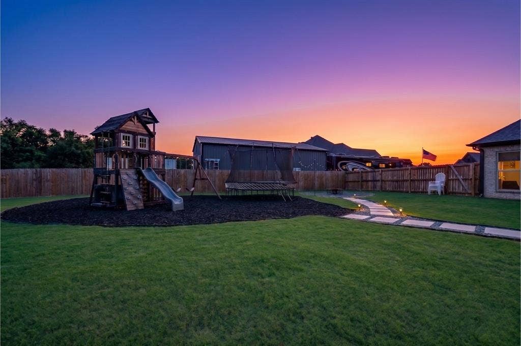 12432 Maplewood Drive, Lindale, TX 75771 12432 Maplewood Drive, Lindale, TX 75771