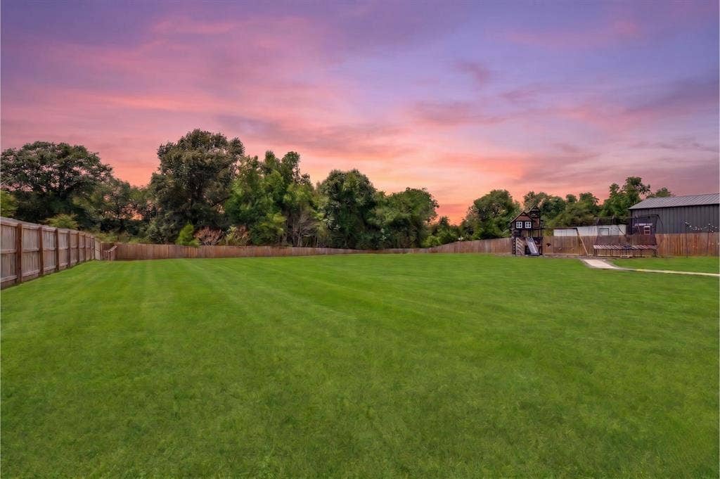 12432 Maplewood Drive, Lindale, TX 75771 12432 Maplewood Drive, Lindale, TX 75771