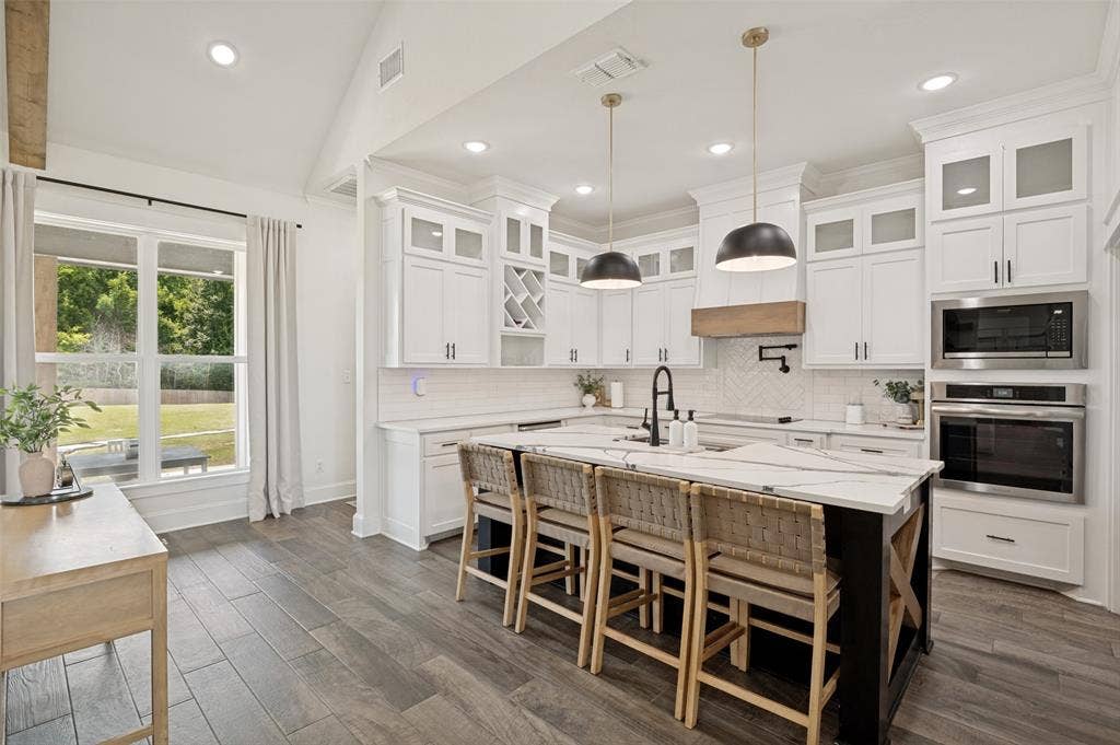 12432 Maplewood Drive, Lindale, TX 75771 12432 Maplewood Drive, Lindale, TX 75771