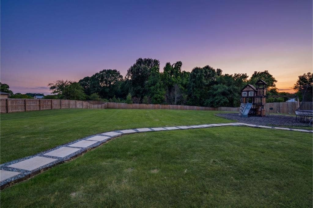 12432 Maplewood Drive, Lindale, TX 75771 12432 Maplewood Drive, Lindale, TX 75771