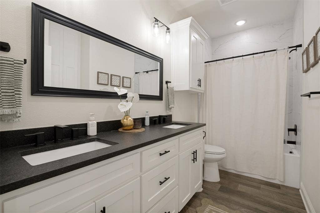 12432 Maplewood Drive, Lindale, TX 75771 12432 Maplewood Drive, Lindale, TX 75771