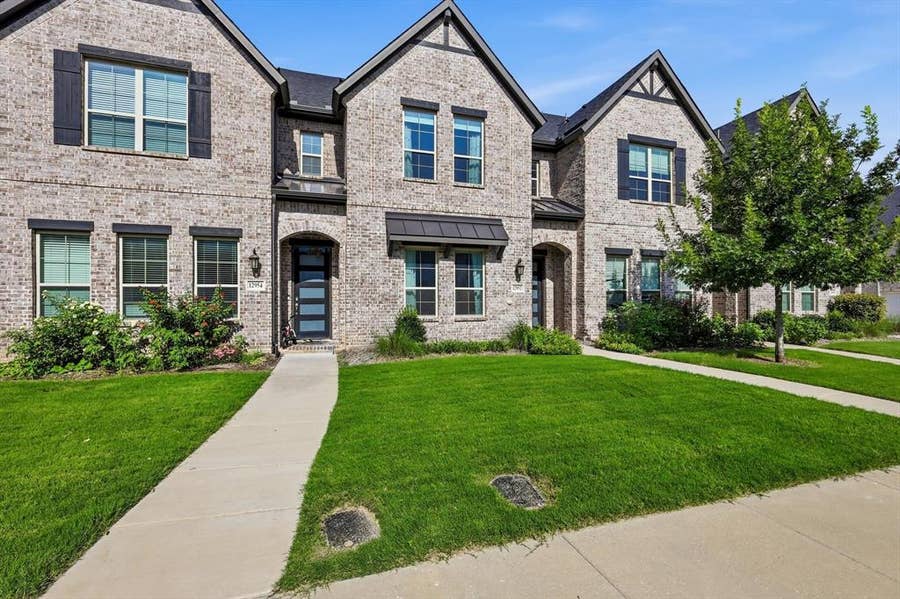 Property photo for 12952 Wymeth Drive, Farmers Branch, TX