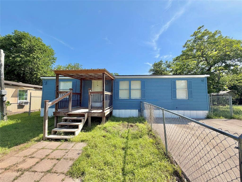 2022 Parrish Street, Waco, TX 76705 2022 Parrish Street, Waco, TX 76705