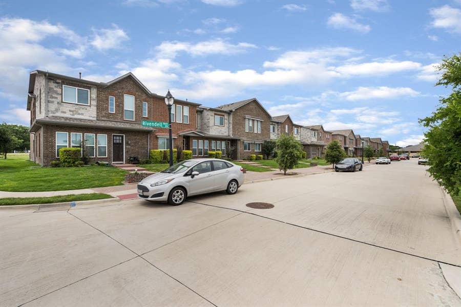 Property photo for 5871 Rivendell Drive, Frisco, TX