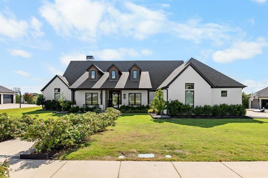 Property photo for 217 Bristol Court, Heath, TX
