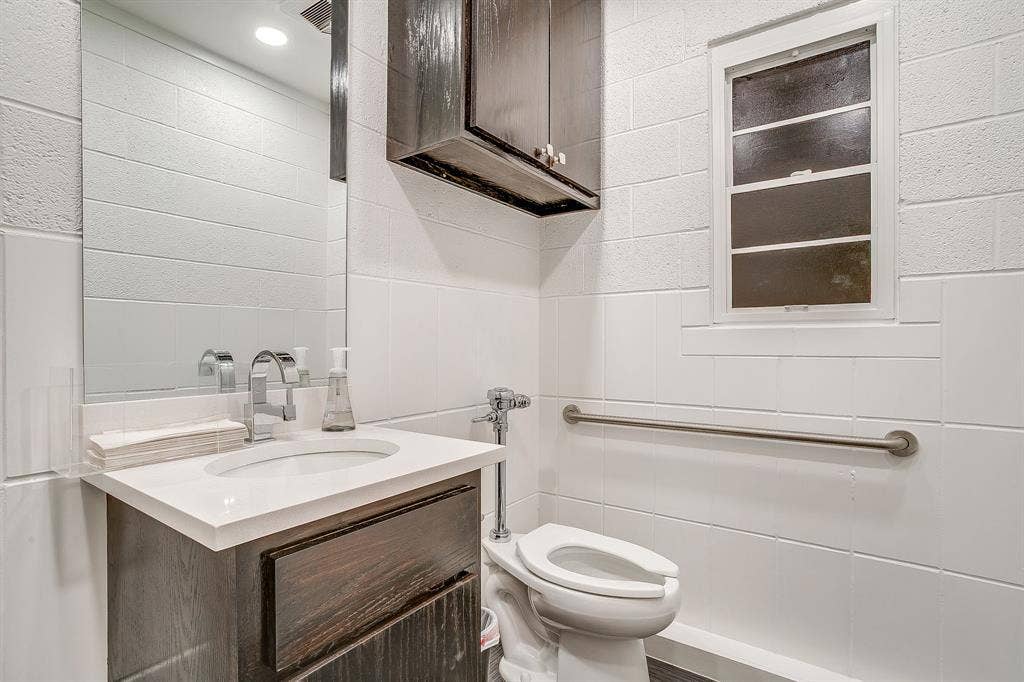 1413 Rio Grande Avenue, Fort Worth, TX 76102 1413 Rio Grande Avenue, Fort Worth, TX 76102