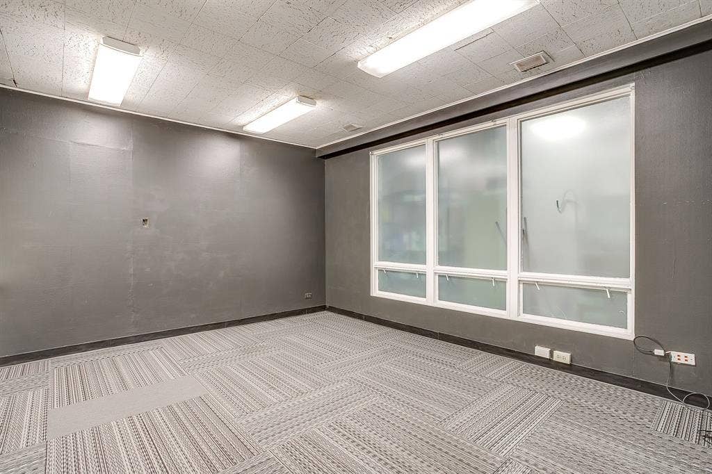 1413 Rio Grande Avenue, Fort Worth, TX 76102 Private office