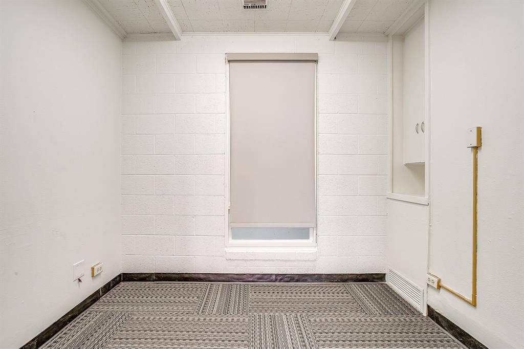 1413 Rio Grande Avenue, Fort Worth, TX 76102 Private Office