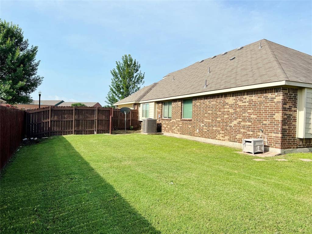 6613 Meadow Glen Drive, Midlothian, TX 76065 6613 Meadow Glen Drive, Midlothian, TX 76065