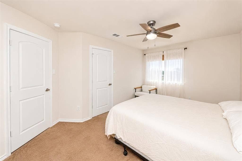 256 Natalie Drive, Grand Prairie, TX 75051 256 Natalie Drive, Grand Prairie, TX 75051