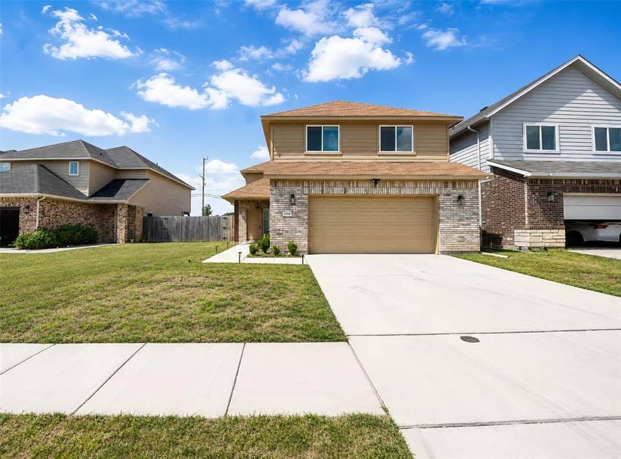 Property photo for 256 Natalie Drive, Grand Prairie, TX