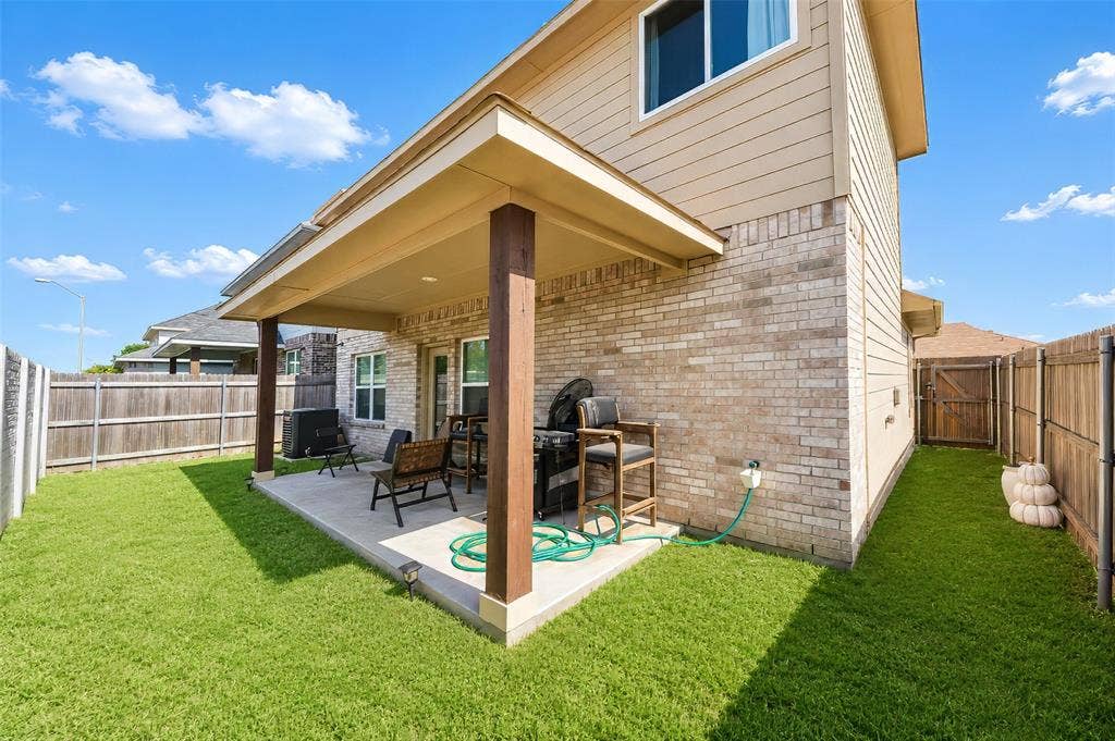 256 Natalie Drive, Grand Prairie, TX 75051 256 Natalie Drive, Grand Prairie, TX 75051