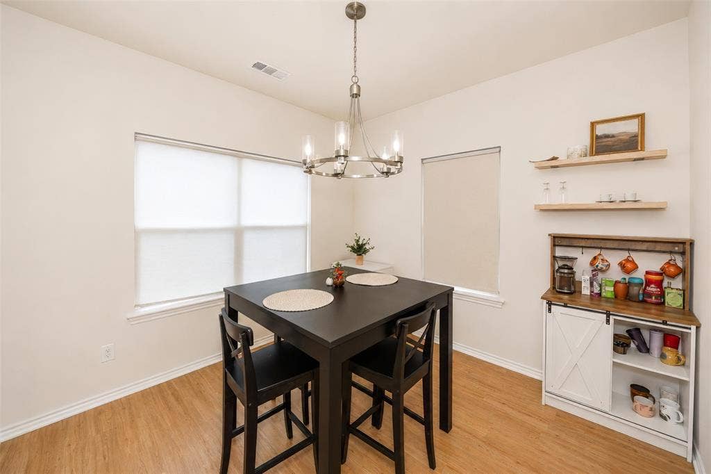 256 Natalie Drive, Grand Prairie, TX 75051 256 Natalie Drive, Grand Prairie, TX 75051