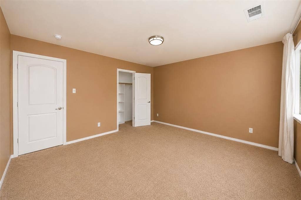 256 Natalie Drive, Grand Prairie, TX 75051 256 Natalie Drive, Grand Prairie, TX 75051