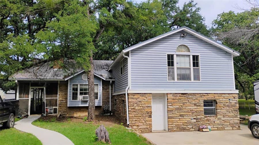 Property photo for 921 Sportsman Park Road, Azle, TX