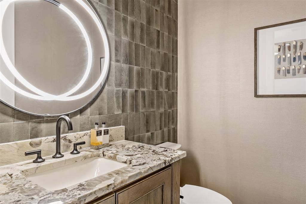 3004 Forest Trail, Tyler, TX 75703 3004 Forest Trail, Tyler, TX 75703