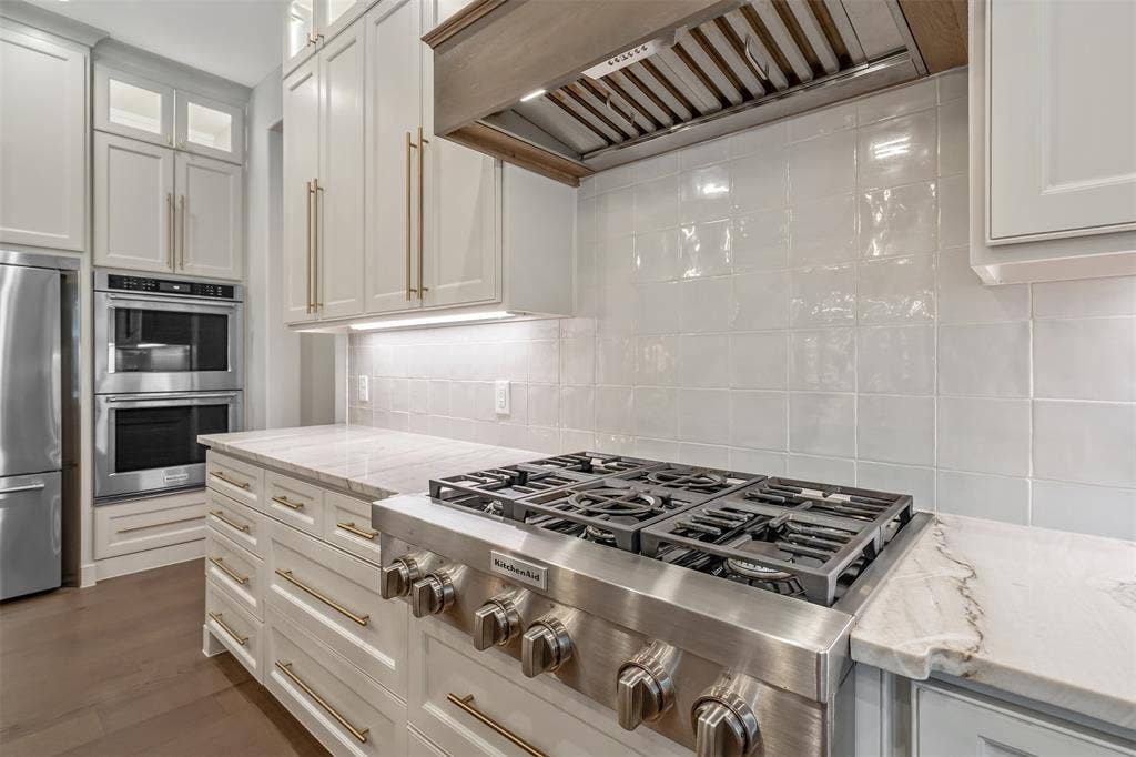 3004 Forest Trail, Tyler, TX 75703 3004 Forest Trail, Tyler, TX 75703