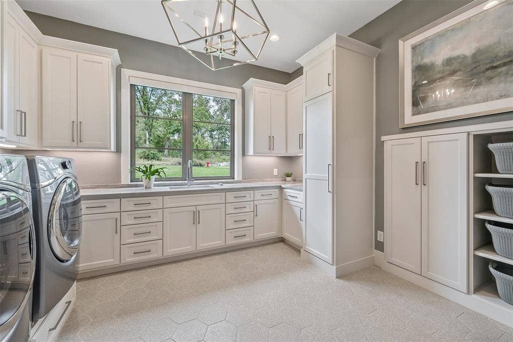 3004 Forest Trail, Tyler, TX 75703 3004 Forest Trail, Tyler, TX 75703