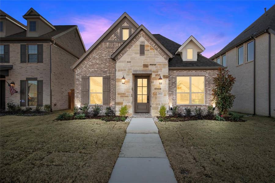 Property photo for 2612 Griffith Mews, Celina, TX