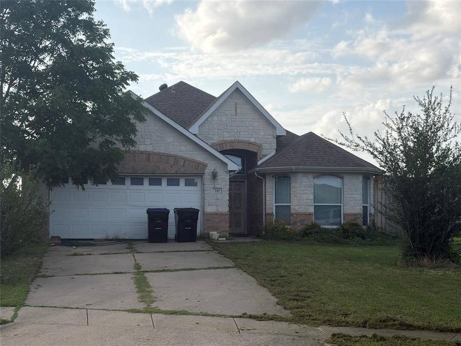 Property photo for 140 Cherokee Street, Greenville, TX