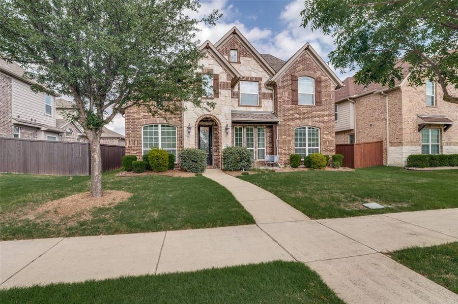 Property photo for 5716 Broadgreen Road, Frisco, TX