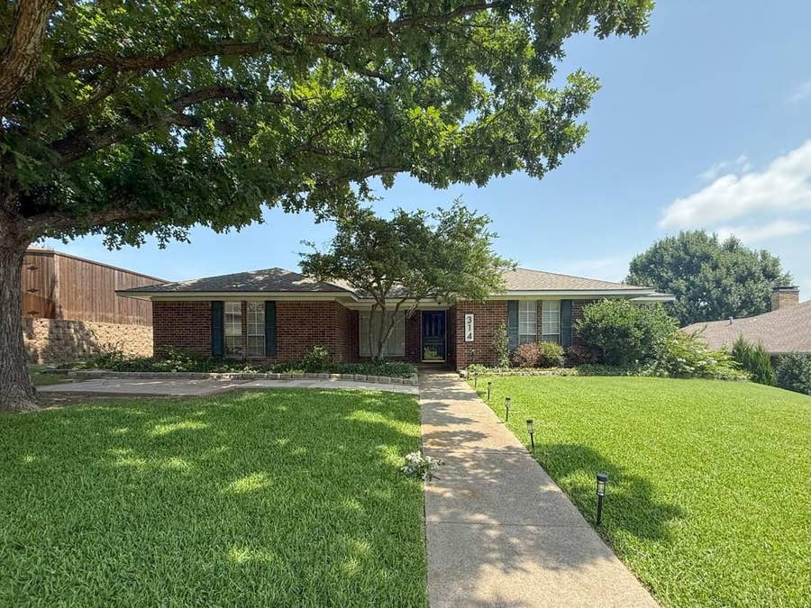 Property photo for 314 Shepards Hill Drive, Rockwall, TX