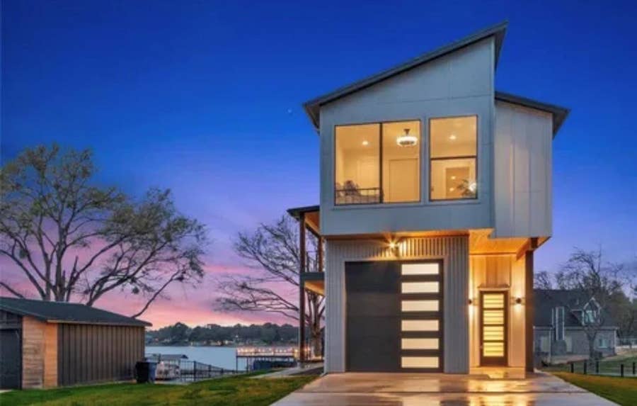 Property photo for 255 Autumn wood Trail, Gun Barrel City, TX