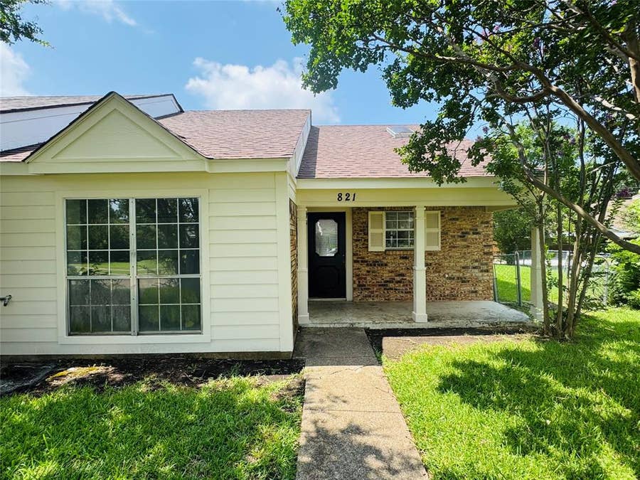 Property photo for 821 Colchester Drive, Mesquite, TX