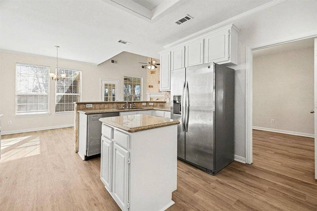 6701 Clear Springs Circle, Garland, TX 75044 6701 Clear Springs Circle, Garland, TX 75044