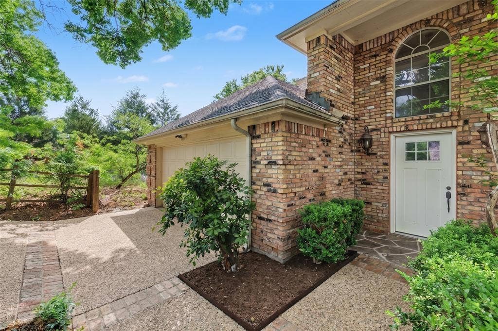 6701 Clear Springs Circle, Garland, TX 75044 6701 Clear Springs Circle, Garland, TX 75044