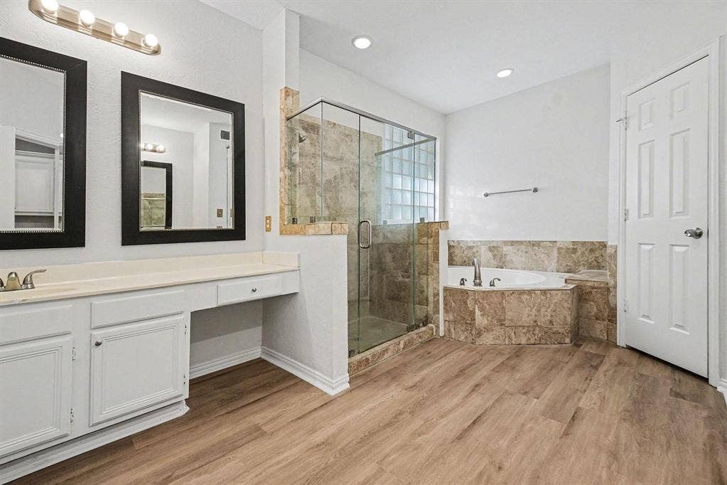 6701 Clear Springs Circle, Garland, TX 75044 6701 Clear Springs Circle, Garland, TX 75044