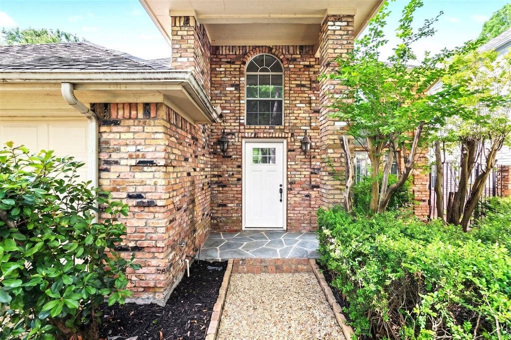 6701 Clear Springs Circle, Garland, TX 75044 6701 Clear Springs Circle, Garland, TX 75044