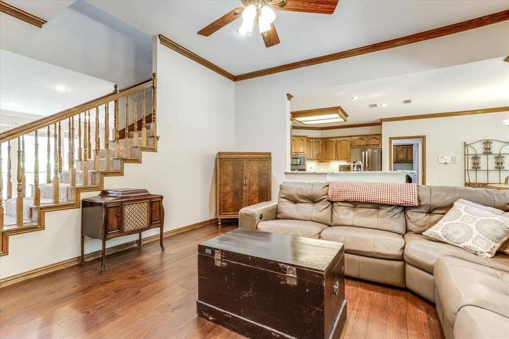 3025 Keri Lane, Midlothian, TX 76065
