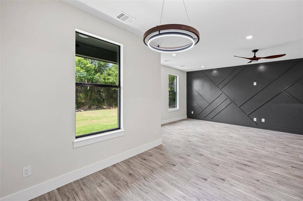 2714 Steepleridge Circle, Granbury, TX 76048 2714 Steepleridge Circle, Granbury, TX 76048
