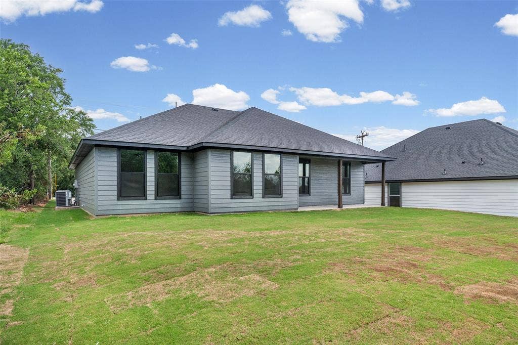 2714 Steepleridge Circle, Granbury, TX 76048 2714 Steepleridge Circle, Granbury, TX 76048