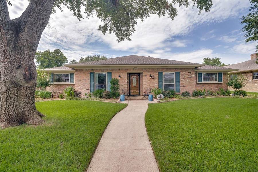 Property photo for 7419 Authon Drive, Dallas, TX