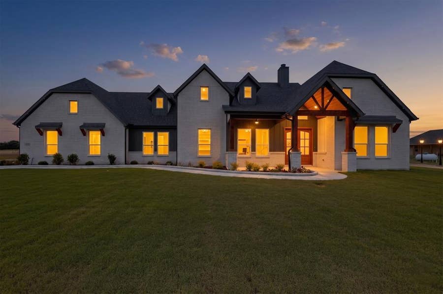 Property photo for 176 County Road 4615, Wolfe City, TX