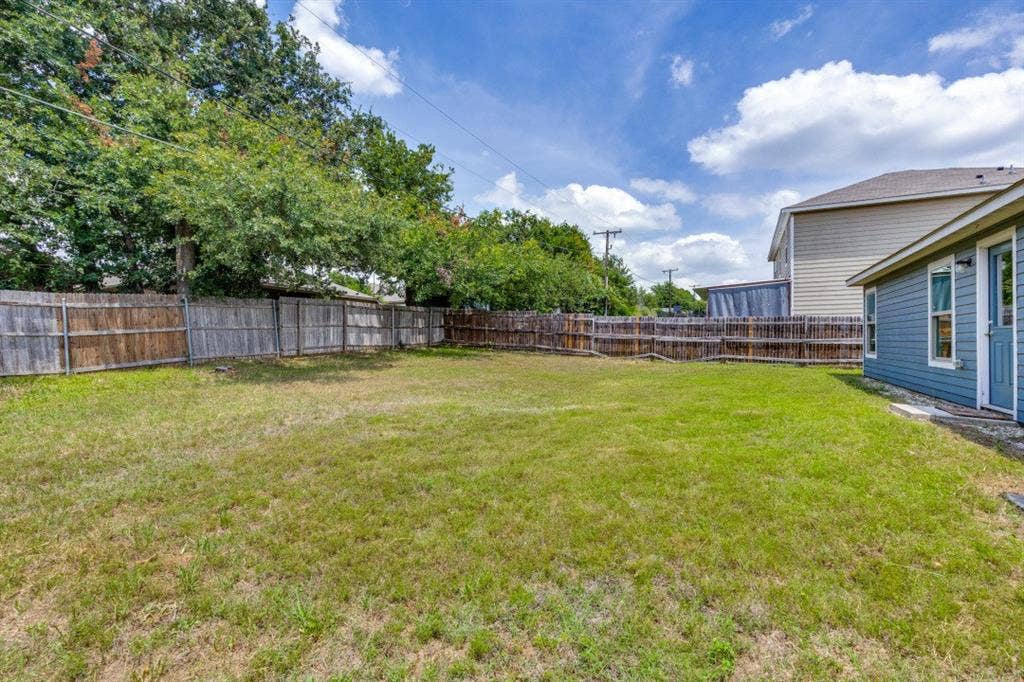 1305 Eagle Lake Drive, Azle, TX 76020 1305 Eagle Lake Drive, Azle, TX 76020