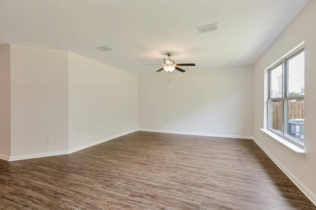 1305 Eagle Lake Drive, Azle, TX 76020 1305 Eagle Lake Drive, Azle, TX 76020