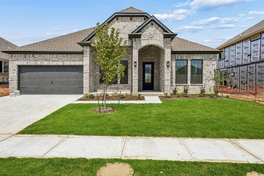 Property photo for 5600 Montex Road, Denton, TX