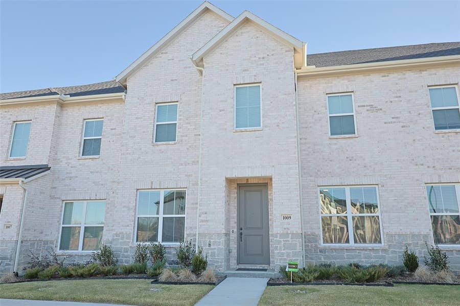 Property photo for 1009 Rockrose Drive, Allen, TX